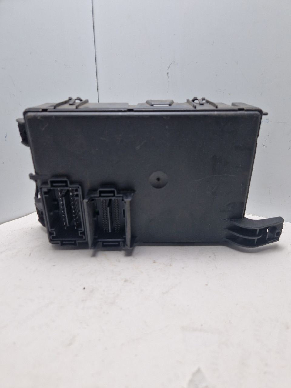 Fuse box GM 13142241, 000292540, 28084929  Delphi  (Request price)