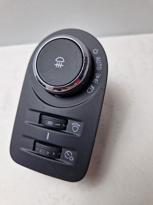 Original Opel Adam GM light switch light car switch 13294816  (Request price)