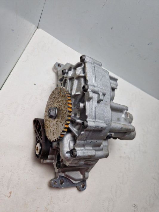 Oil Pump Assembly 5.2L V12 HY53-6621-A OEM Aston Martin DB11 2017 (Request price)